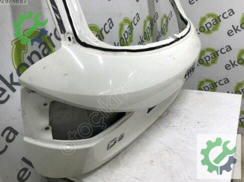 Audi Q3 Bagaj Kapağı 8U0827025B çıkma parça