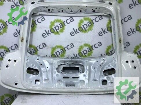 Audi Q3 Bagaj Kapağı 8U0827025B çıkma parça