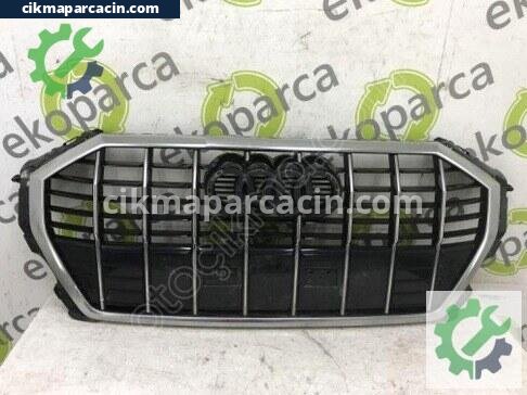 Audi Q3 Ön Panjur çıkma parça