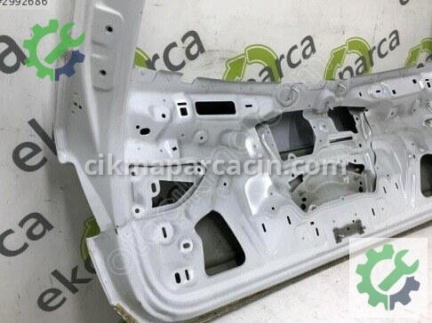 Audi Q3 Bagaj Kapağı 83A827025 çıkma parça