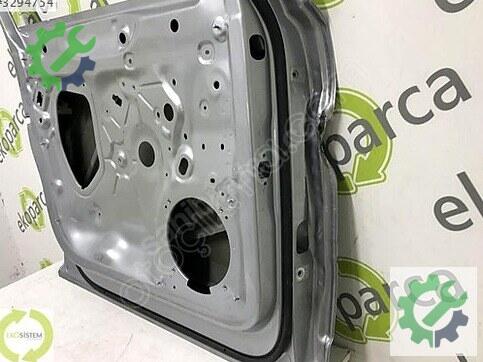 Audi Q3 Sol Ön Kapı 83A831051 çıkma parça