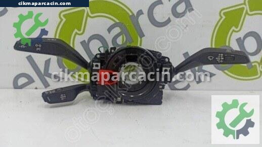 Audi Q3 Silecek Kolu çıkma parça