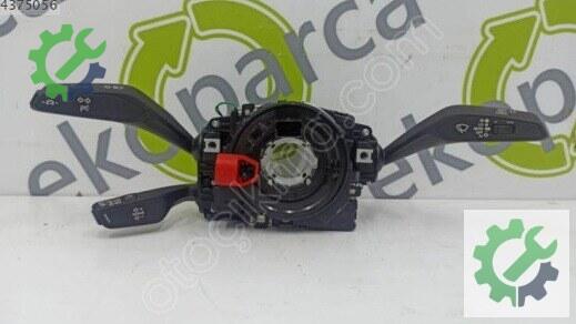 Audi Q3 Silecek Kolu çıkma parça