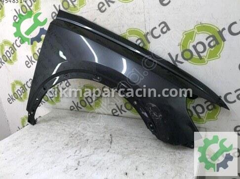 Audi Q3 Sağ Ön Çamurluk 83A821022 çıkma parça