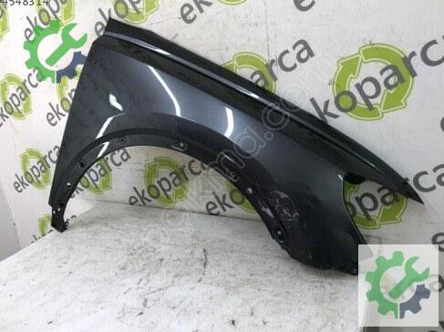 Audi Q3 Sağ Ön Çamurluk 83A821022 çıkma parça