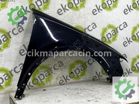 Audi Q3 Sağ Ön Çamurluk 83A821022 çıkma parça