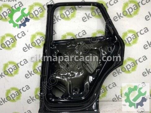 Audi Q3 Sağ Arka Kapı 83A833052 çıkma parça