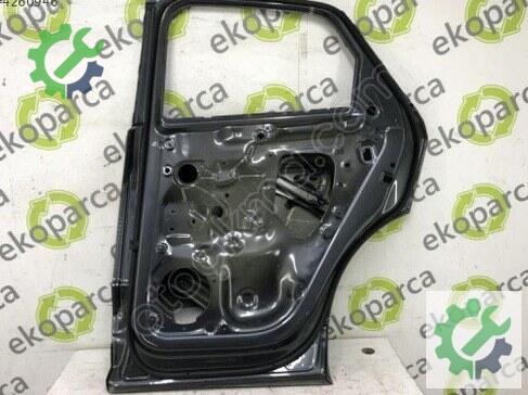 Audi Q3 Sağ Arka Kapı 83A833052 çıkma parça