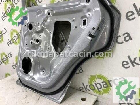 Audi Q3 Sağ Arka Kapı 83A833052 çıkma parça