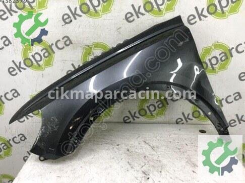 Audi Q3 Sol Ön Çamurluk 83A821021 çıkma parça