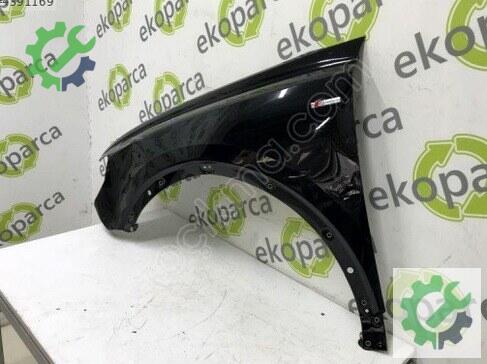 Audi Q3 Sol Ön Çamurluk 83A821021 çıkma parça