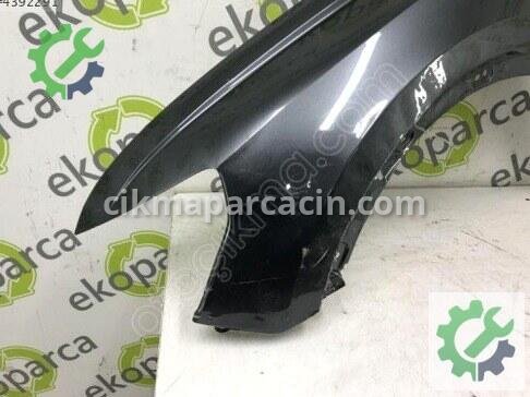 Audi Q3 Sol Ön Çamurluk 83A821021 çıkma parça
