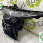 AUDI Q3 2025 2026 SAĞ FAR KIRIK 83H941034