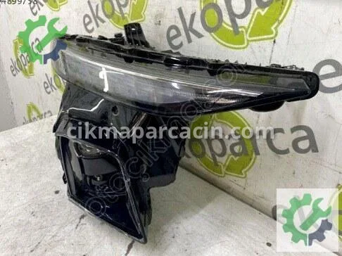 Audi Q3 Sağ Ön Far 83H941034 çıkma parça