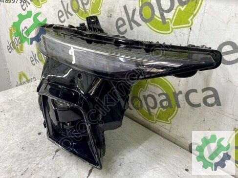 Audi Q3 Sağ Ön Far 83H941034 çıkma parça
