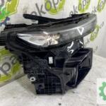 AUDI Q3 2025 2026 SAĞ FAR KIRIK 83H941034