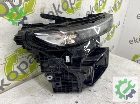 Audi Q3 Sağ Ön Far 83H941034 çıkma parça
