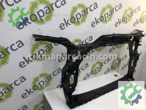 Audi Q5 Ön Panel 8R0805594D çıkma parça