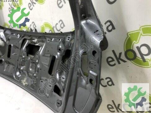 Audi Q5 Bagaj Kapağı 8R0827023C çıkma parça