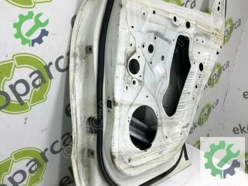 Audi Q5 Sağ Arka Kapı 8R0833052B çıkma parça