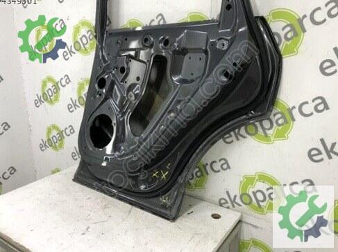 Audi Q5 Sağ Arka Kapı 8R0833052B çıkma parça