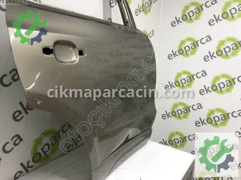 Audi Q5 Sağ Arka Kapı 8R0833052B çıkma parça