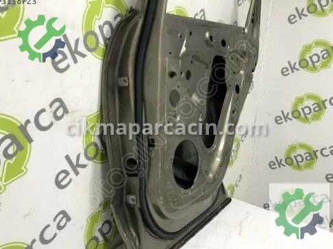 Audi Q5 Sağ Arka Kapı 8R0833052B çıkma parça