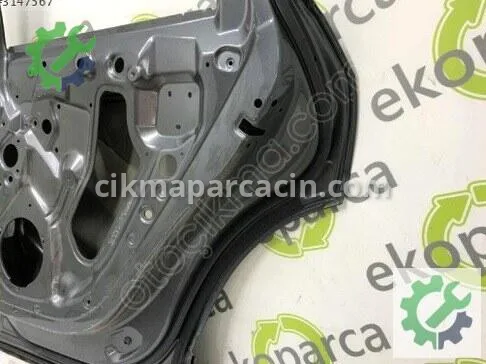 Audi Q5 Sağ Arka Kapı 8R0833052B çıkma parça