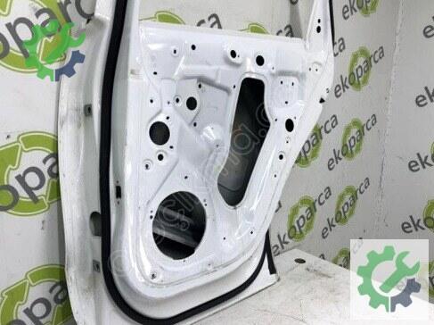 Audi Q5 Sağ Arka Kapı 8R0833052B çıkma parça