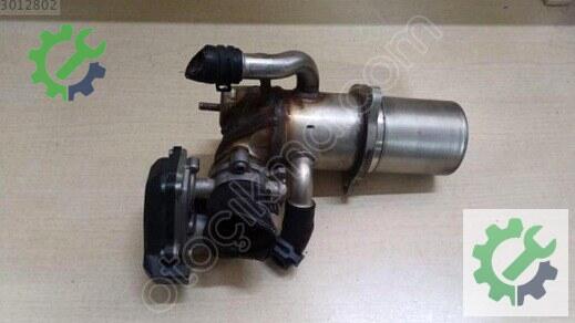Audi Q5 Yağ Soğutucu 04L131512A çıkma parça