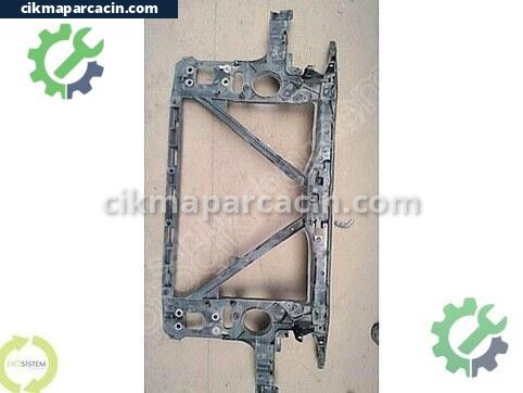 Audi Q7 Ön Panel çıkma parça