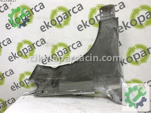 Audi Q7 Sol Ön Çamurluk 4L0821101 çıkma parça