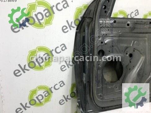 Audi Q7 Sağ Ön Kapı 4L0831052 çıkma parça