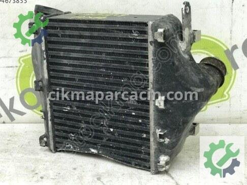 Audi Q7 Radyatör 4M0145804BT çıkma parça