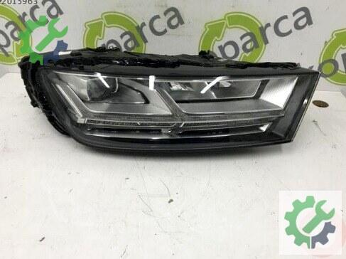 Audi Q7 Sağ Ön Far çıkma parça