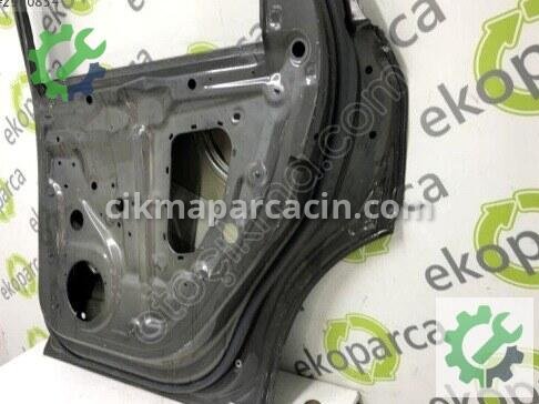 Audi Q7 Sağ Arka Kapı 4M0833052 çıkma parça