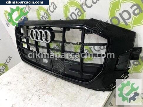 Audi Q8 Ön Panjur çıkma parça