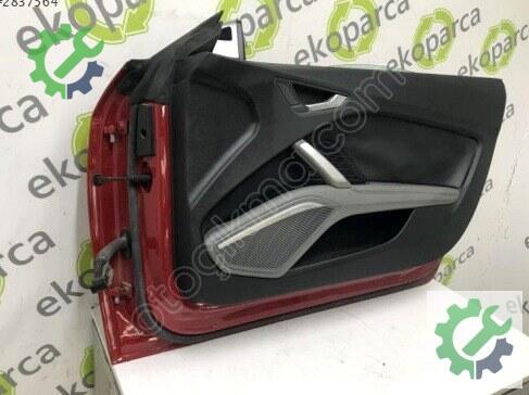 Audi TT Sağ Ön Kapı 8S0831052 çıkma parça