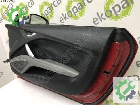 Audi TT Sağ Ön Kapı 8S0831052 çıkma parça
