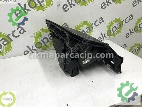 Audi TT Torpido Kapağı 8S1857035 çıkma parça
