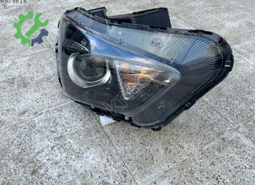 Hyundai Bayon Sağ Ön Far 92102-Q0600 çıkma parça