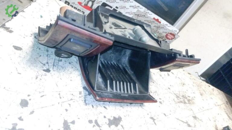 Jeep Grand Cherokee Küllük çıkma parça