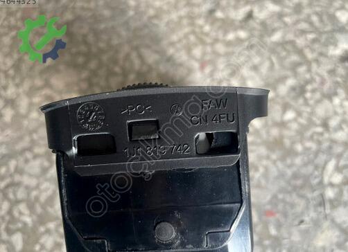 Volkswagen Bora Kalorifer Izgarası 1J1819704E çıkma parça