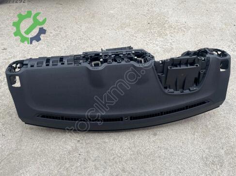 Citroen C5 Ön Torpido 16864245ZD çıkma parça