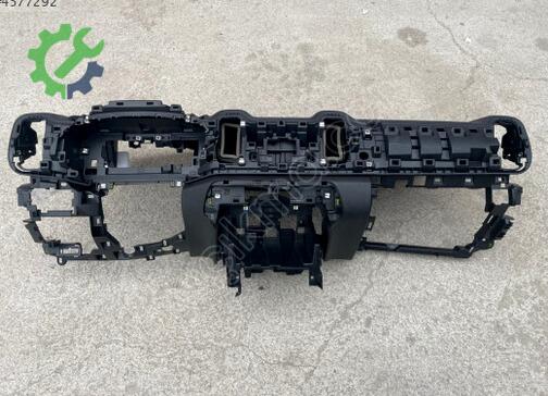 Citroen C5 Ön Torpido 16864245ZD çıkma parça