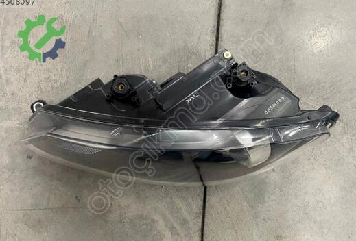 Volkswagen Caddy Sağ Ön Far 2K5941006A çıkma parça