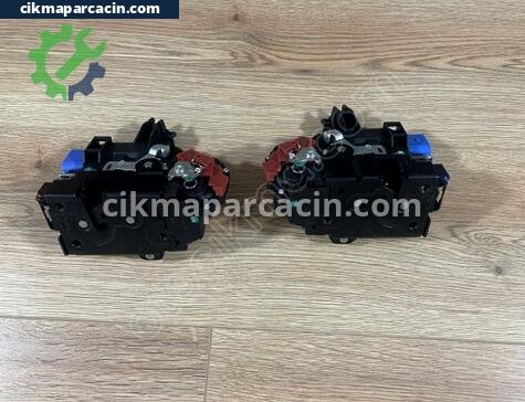 Volkswagen Caddy Kapı Kilidi çıkma parça