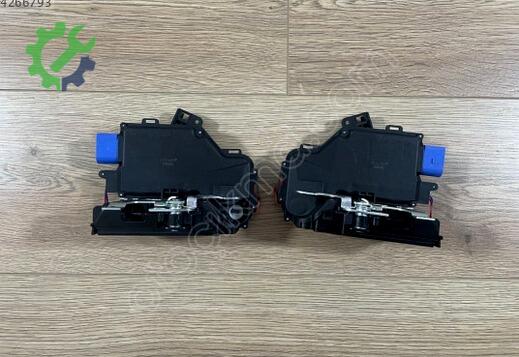 Volkswagen Caddy Kapı Kilidi 3D1837016A çıkma parça