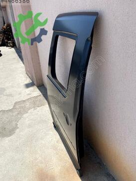 Volkswagen Caddy Sağ Kapı 2K5843108 çıkma parça