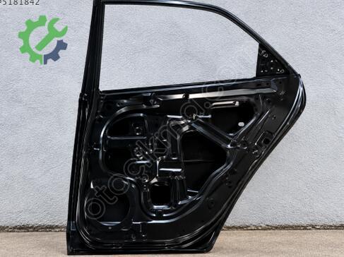 Kia Cerato Sağ Arka Kapı 77004-1X000 çıkma parça